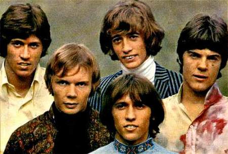 Os Bee Gees em sua fase psicodélica na Inglaterra